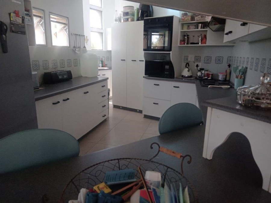 3 Bedroom Property for Sale in Wavecrest Eastern Cape